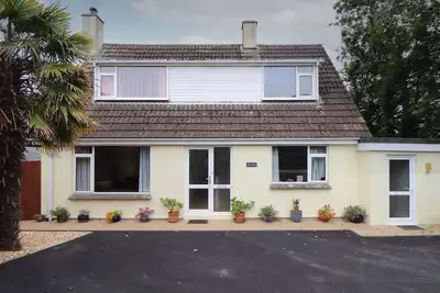 Pencoys, pet friendly, with open fire in Mullion