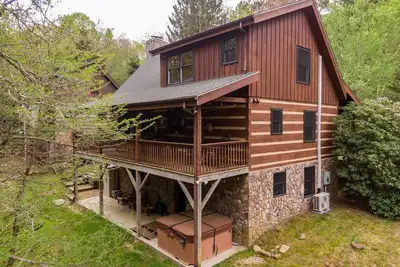 Image de Welcome to The Nut House!