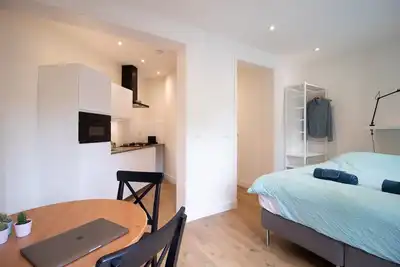 Image de Modern studio with terrace