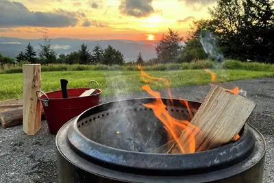 Image de S Westridge View Cabin w/ Hot Tub & Resort Shuttle