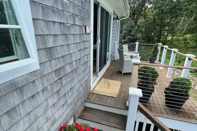Lovely apt. In Fortunes Rocks—only one third mi. to Fortunes Rocks Beach