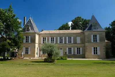 Image de Beautifully restored luxury 18th century French family castle, private parkland