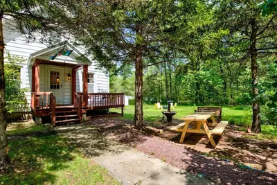 Image de Lake Escape- Cozy 4 bedroom retreat in Lake George