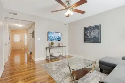 Image de Cozy, Comfortable 2/1. 5 Condo! Queen Beds, Fully Stocked Kitchen