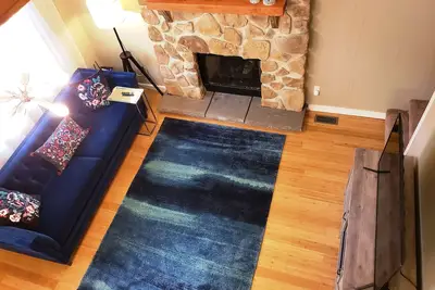 Image de From $49\/night - 1400sf self-checkin 3bd Modern Chalet