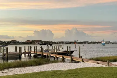 Image de Bring your Boat and walk across street to the Gulf of Mexico!