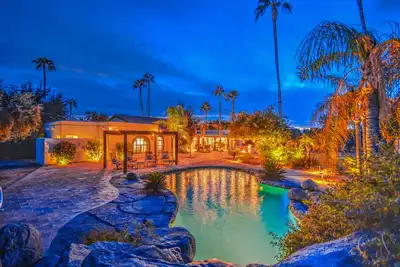 Image de Tranquil Acre Oasis, Waterslide Heated Pool, Firepit, Spacious Backyard Estate