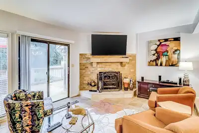 Dog-Friendly Villa w/ Walkable Beach Access, Ac, Deck, WiFi & Shared Pool