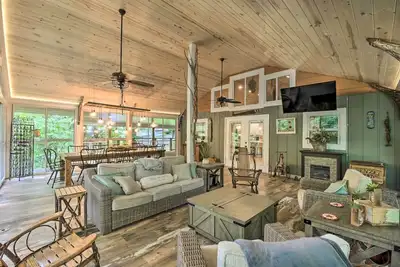 Image de Striking Getaway w/ Hot Tub, Deck & Lake Access!