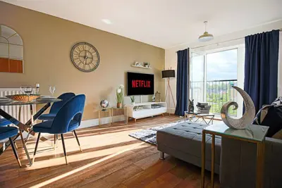 Image de Luxury Apartment with Balcony, Parking & Fast Wifi