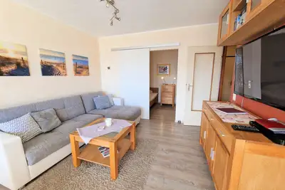 Image de Newly renovated, bright 45sqm vacation apartment with a great view over the Binnens