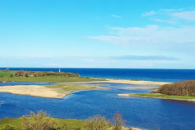 Image de Very nice, modern and harmoniously furnished apartment on the 10th floor.