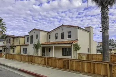 Image de Casa Blanca Big 7Bdrm Home Steps to Beach, Golf & Wine