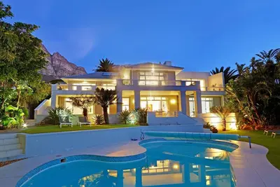 Image de Msangasanga - Camps Bay