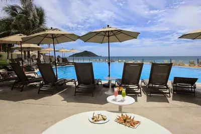 Image de Park Royal Private Studio with Gym & Pool