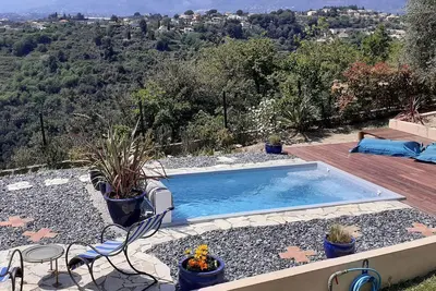 Image de Promotion Speciale Janvier 2025 Profitez-En jardin piscine parking privatifs