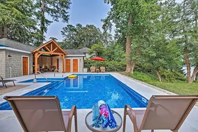 Image de Riverfront Paradise w/ Hot Tub & Pool in Kinsale!