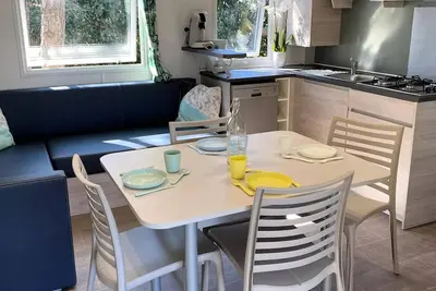 Image de Homeflower Premium 3 chambres avec terrasse couverte + Lave Vaisselle 6 personnes