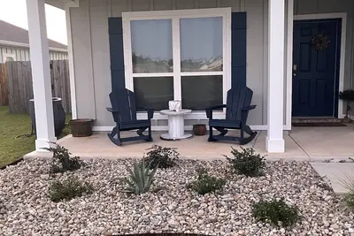 Image de New build! Owner wants to share the luxury.