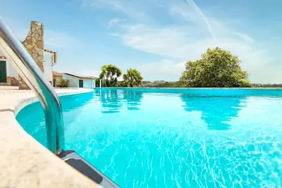 Image de Villa \"Casa Branca\" avec vue sur les montagnes, piscine, Wi-Fi, jardin et terrasse