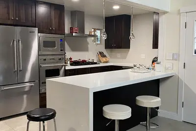 Image de House, walking distance to the Lake Tahoe and Diamond Peak ski resort!