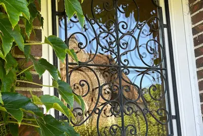 Image de Grande maison de charme avec jardin clos, idéale pour familles et amis, au cœur du Perche