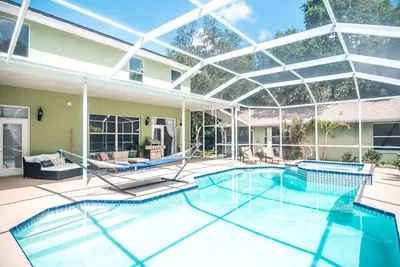 Image de Private Luxury Villa Sleeps 22 Heated Pool and Spa