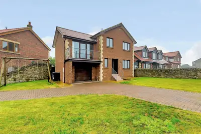 Image de A Yes seaside retreat with full sea views over the breath-taking Northern Coast.