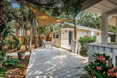 New Listing Sunset Tropical Beach Bungallow