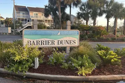 Image de There's Always time for the Sea. . . A great location in Barrier Dunes.