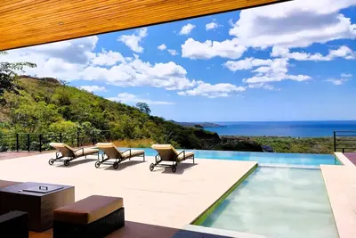 Image de Playa Flamingo: Beautiful new 5-Br oceanview Villa - luxury Casa de Iluminacion