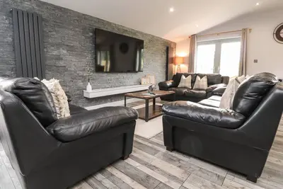 Image de Box Tree Escapes, family friendly, with hot tub in Kirkby Lonsdale