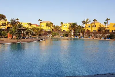 Image de Tamarindo Piscinas De Agua Salada - Fibra Óptica