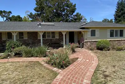 Image de Gorgeous 2350 sq ft Ranch Home on a 14000 sq ft park-like Lot! Prime Location! !