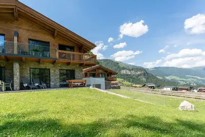 Image de Chalet près des chutes d'eau de Krimml