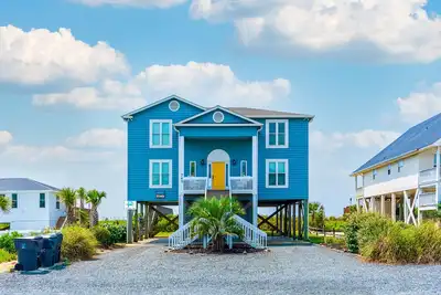 Image de \"Our Place\" - Oceanfront Home, 5 Bedrooms / 5 Bathrooms