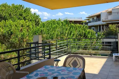 Image de Appartement T4 Standing à Calvi – 95m², Piscine, à 400m de la Plage