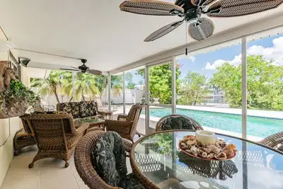 Image de Coastal Zen w/ Pool and Private Dock