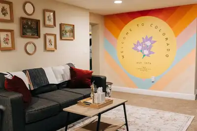 Image de Cozy 2-bedroom at the Allison Street Cottage!