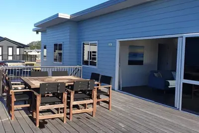 Image de Bubbles on Moet - Waihi Beach Holiday Home