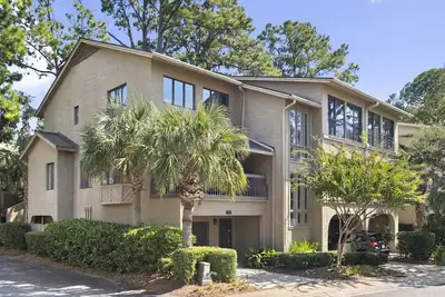 Image de Harbour Town Villa in Picturesque Sea Pines