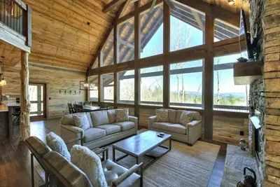 Image de Luxury Mountain Escape on Aska ~ New Hot Tub, Game Room & Spectacular Views!