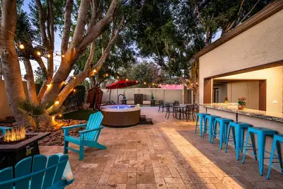 Image de Central Phoenix Hot Tub Swimming Cantina Firepit Pet Friendly