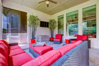 Image de Luxury, Class, Serenity. . . Welcome to your reality!