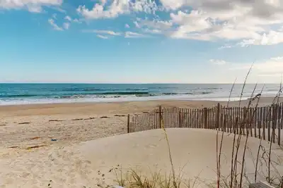 Image de Soundfront with Dock & Ocean Views, 3 bed/3 bath.