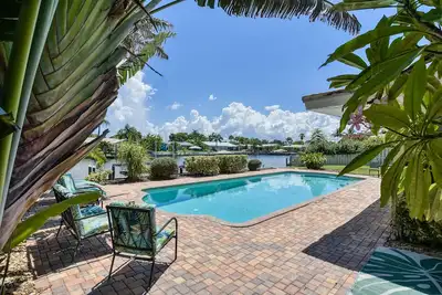 Image de Heated Pool-Waterfront-Boat Dock-Paradise