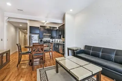 Image de Beautiful Condo Steps from French Quarter and Bourbon St