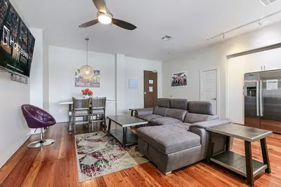 Image de Exquisite Penthouse in Downtown New Orleans