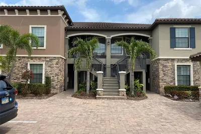 Image de Resort Style (Golf Included) - 2 Bedroom + Den, Ground Floor Unit, Esplanade Lwr