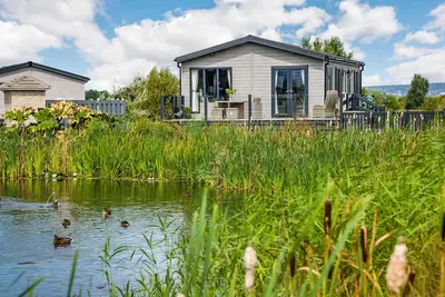 Image de Number 8 Lakes View, family friendly, with a garden in Brean